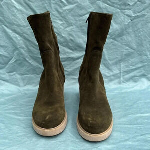 EUC La Canadienne Zed Oiled Waterproof Bootie Women’s Size 11 Green Suede Boot
